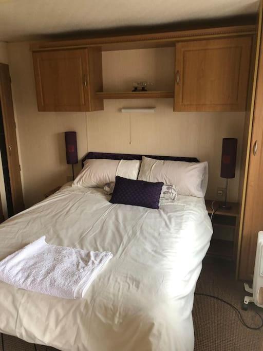 Muirkirk 2 Bedroom Static Caravan מראה חיצוני תמונה