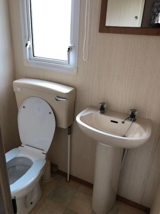 Muirkirk 2 Bedroom Static Caravan מראה חיצוני תמונה